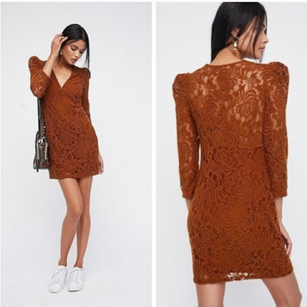 Lace Dress in Brown